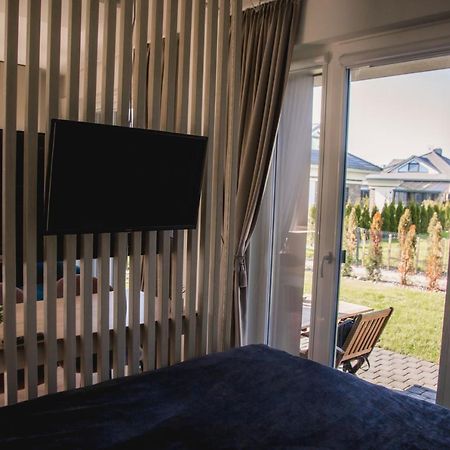 Lilly Apartment With Pool And Terrace 팔랑가 외부 사진