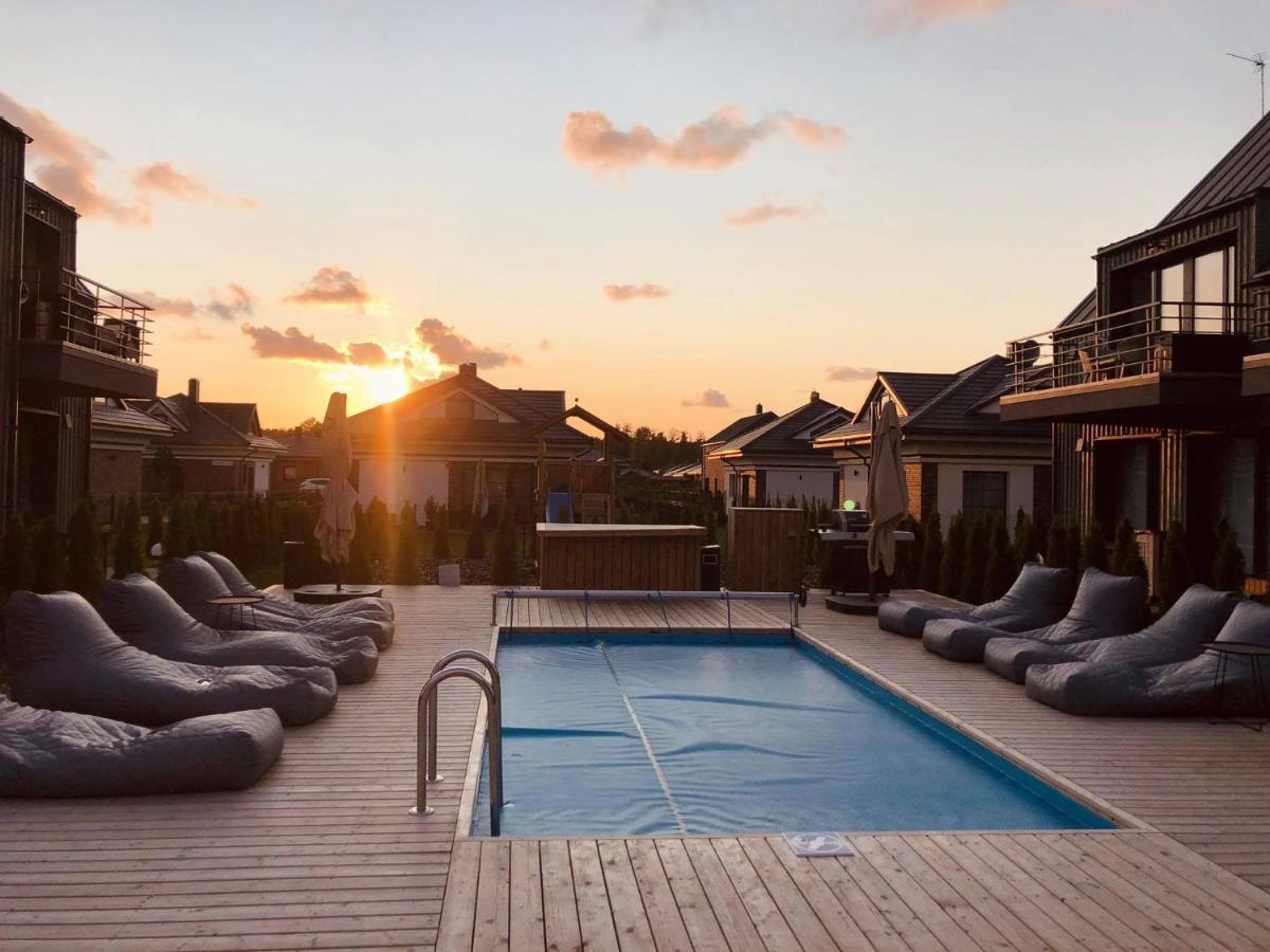 Lilly Apartment With Pool And Terrace 팔랑가 외부 사진